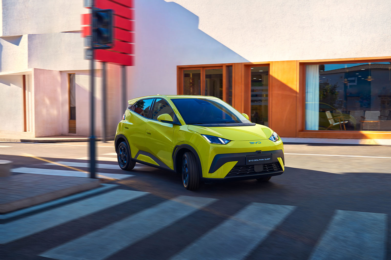 BYD Dolphin Surf - Lime green